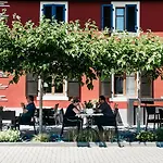 Logis Restaurant Au Lion Rouge Hotel