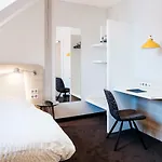 Hotel Logis Restaurant Au Lion Rouge