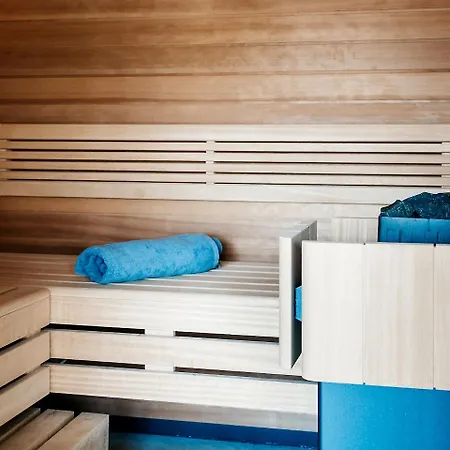 Logis Restaurant Au Lion Rouge Hotel 3*