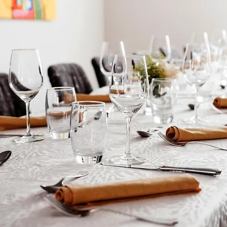 호텔 Logis Restaurant Au Lion Rouge