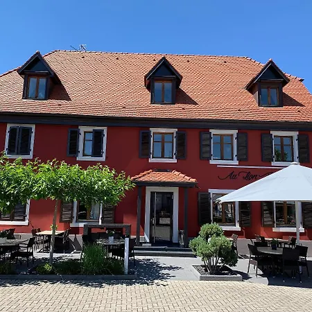 Logis Restaurant Au Lion Rouge 3*