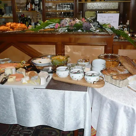 Logis Restaurant Au Lion Rouge