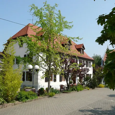 Logis Restaurant Au Lion Rouge 호텔 바르텐하임