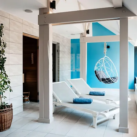 Logis Restaurant Au Lion Rouge 3*