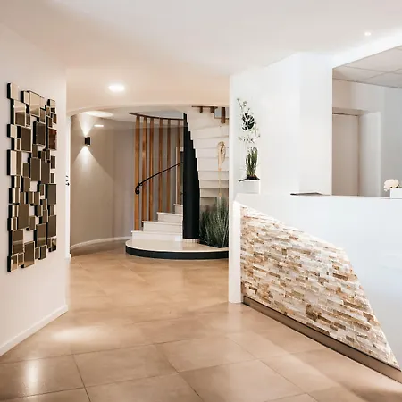 Logis Restaurant Au Lion Rouge 3*