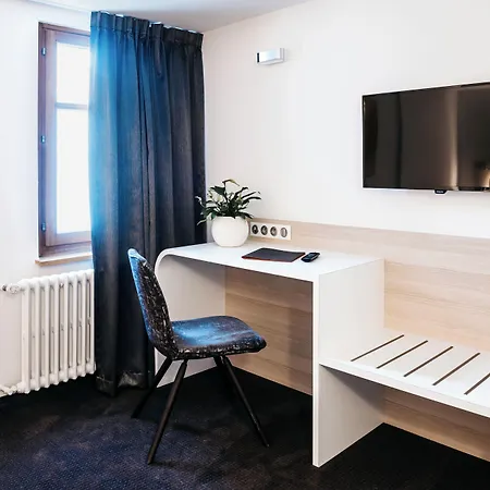 Logis Restaurant Au Lion Rouge Hotel Bartenheim