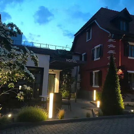 Logis Restaurant Au Lion Rouge 호텔
