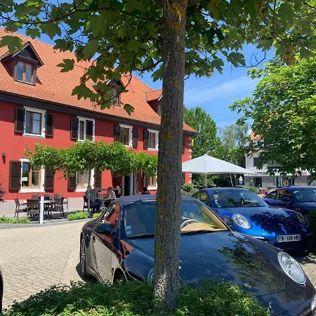 Logis Restaurant Au Lion Rouge Hotel 3*