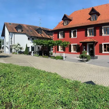 Logis Restaurant Au Lion Rouge Hotel