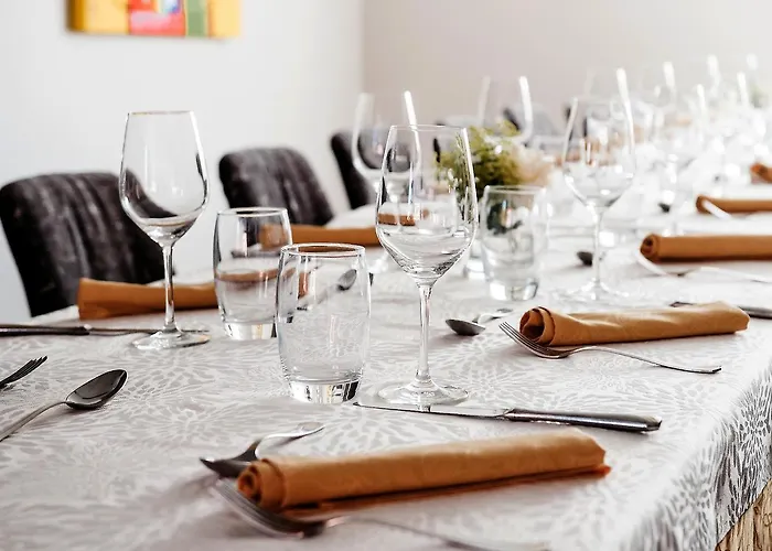 Hotel Logis Restaurant Au Lion Rouge