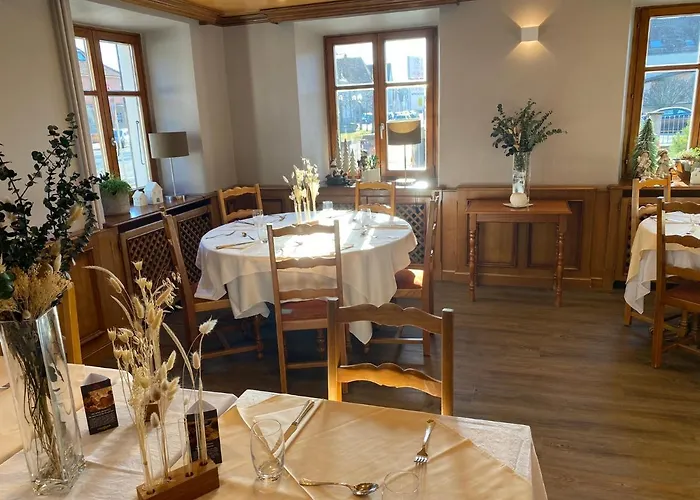 Logis Restaurant Au Lion Rouge