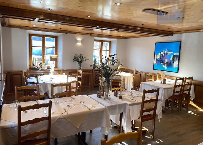 Logis Restaurant Au Lion Rouge 3*