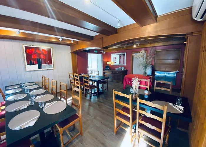 Logis Restaurant Au Lion Rouge Hotel 3*