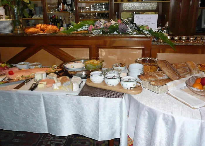 Logis Restaurant Au Lion Rouge