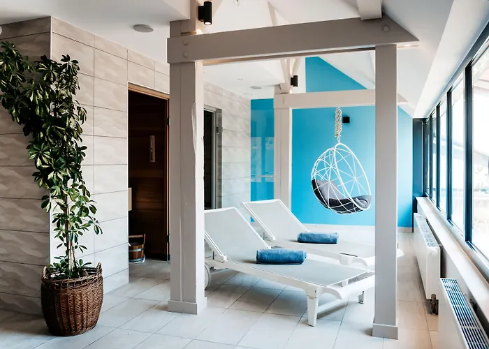 Logis Restaurant Au Lion Rouge 3*