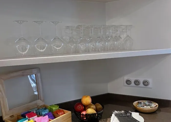 Hotel Logis Restaurant Au Lion Rouge