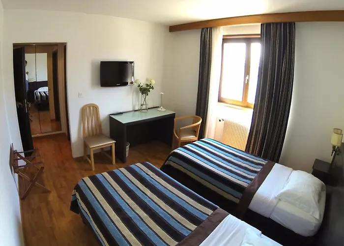 Logis Restaurant Au Lion Rouge