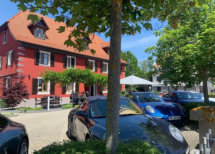 Logis Restaurant Au Lion Rouge Hotel 3*