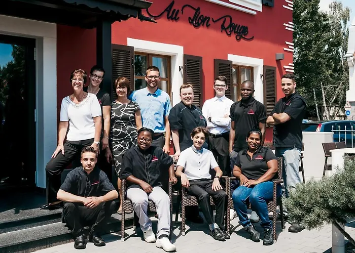 Hotel Logis Restaurant Au Lion Rouge 3*